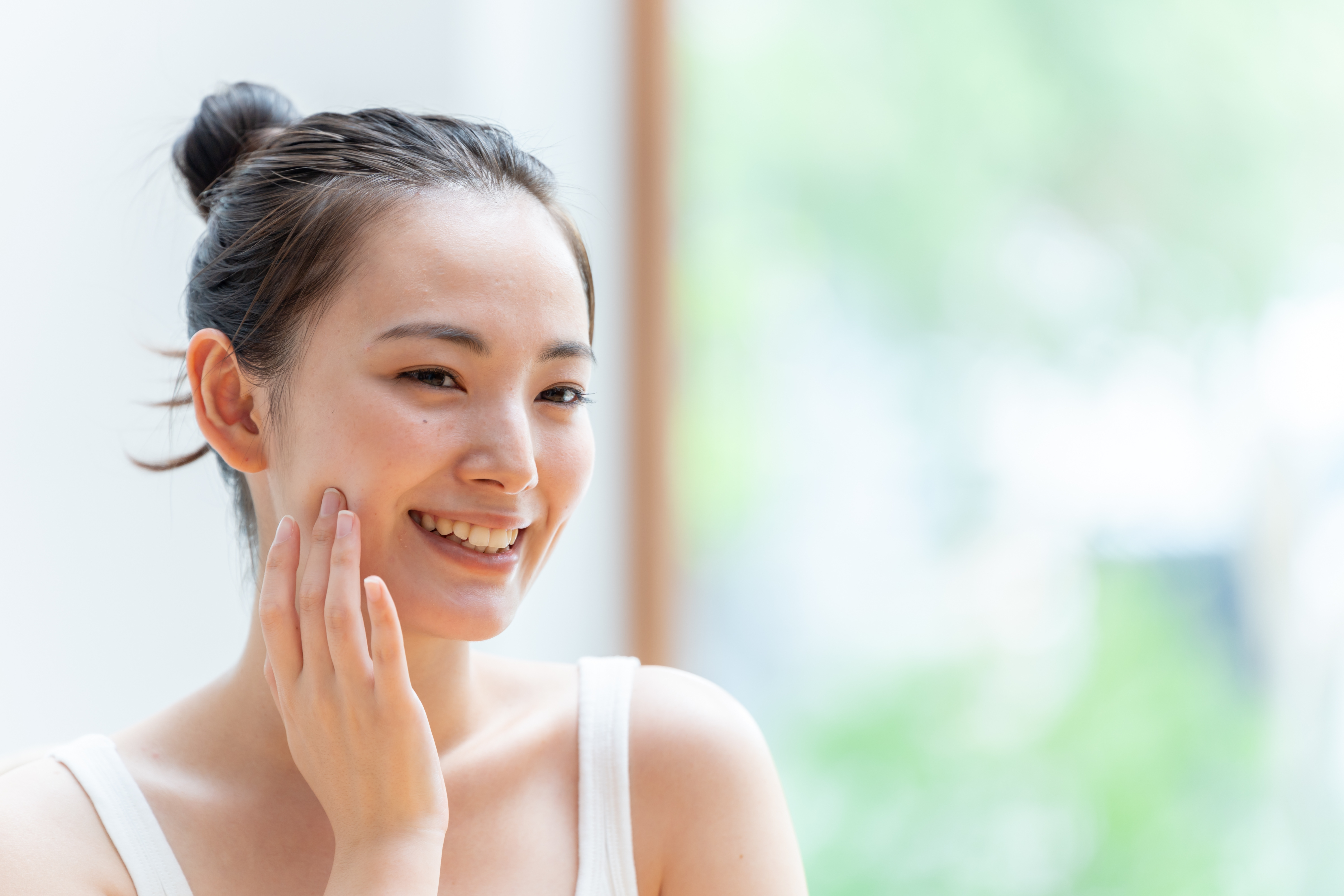 attractive japanese woman skin care image